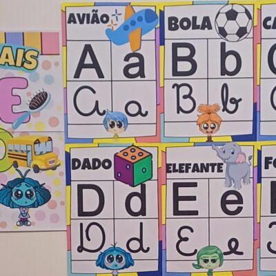 ALFABETO DE PAREDE DIVERTIDAMENTE