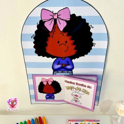 Livro "Menina Bonita do Laço de Fita"